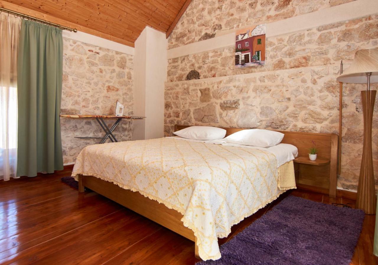 Dalmatian Stone House Krapanj Exterior foto